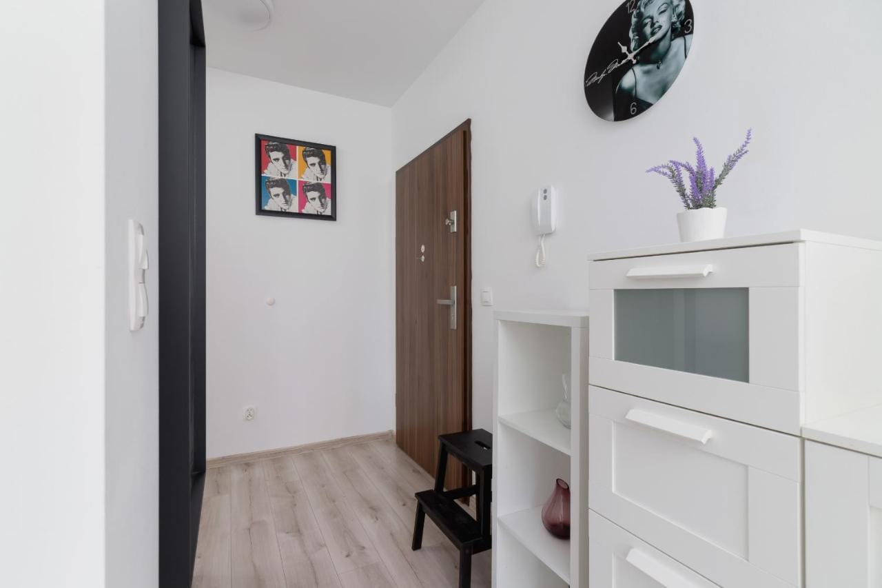 Krowodrza Apartment Premium With Balcony By Renters Prestige Kraków Exteriör bild